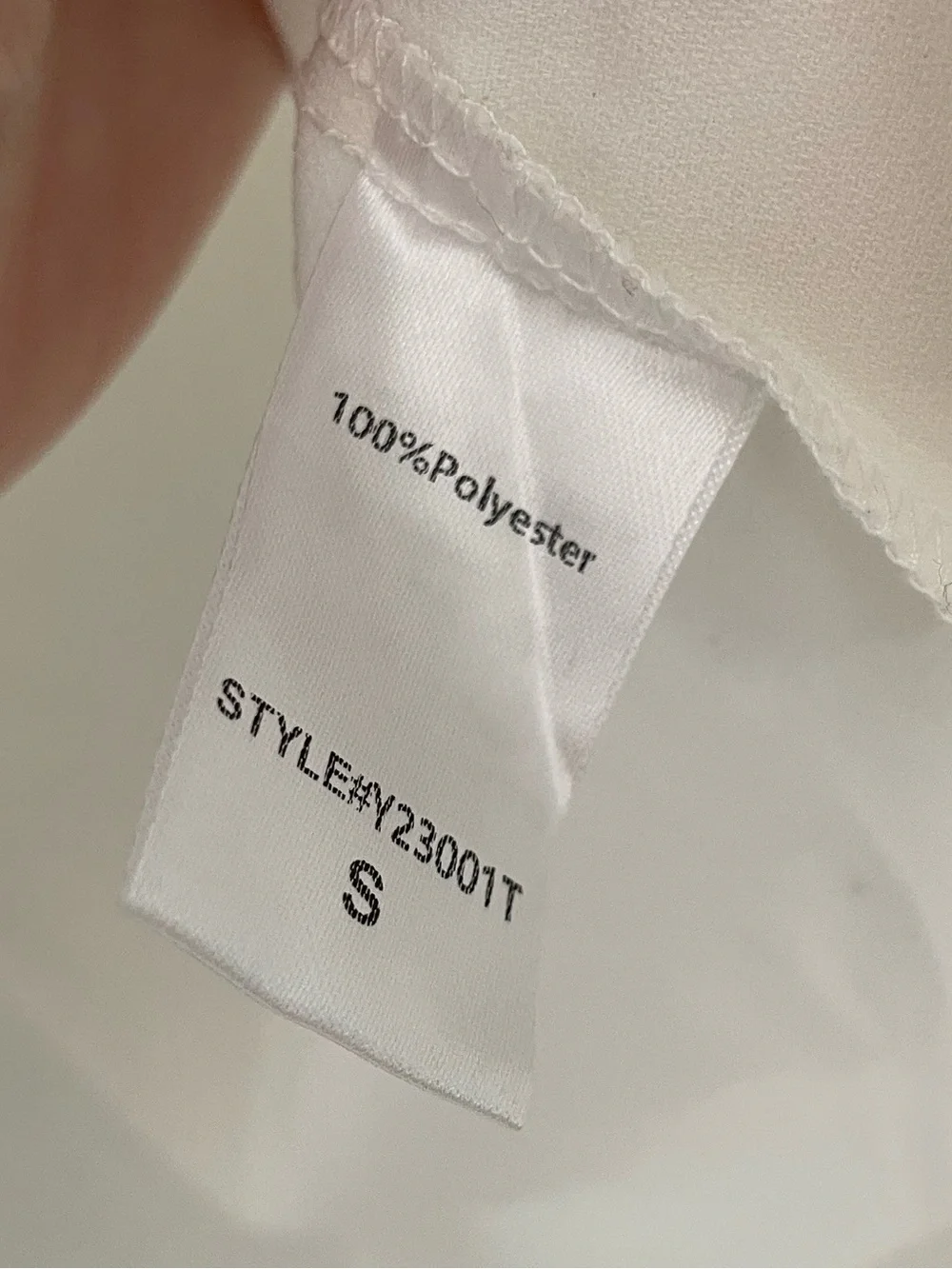 Tuckernuck Pomander Place White Selena Blouse Size Small.    24